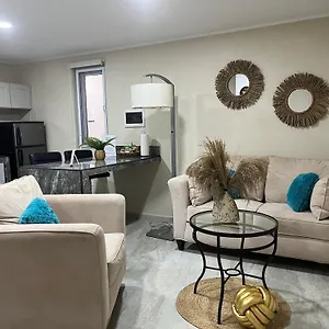Cozy 1-bedroom Minutes Away Drive To Mangel Halto Apartment